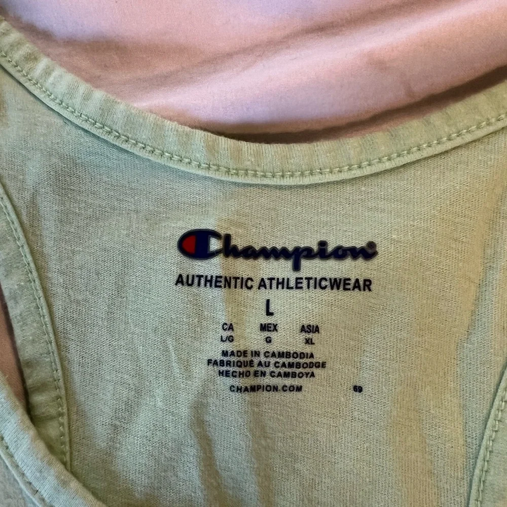 Champion Cropped Tank Green - Picture 3 of 3